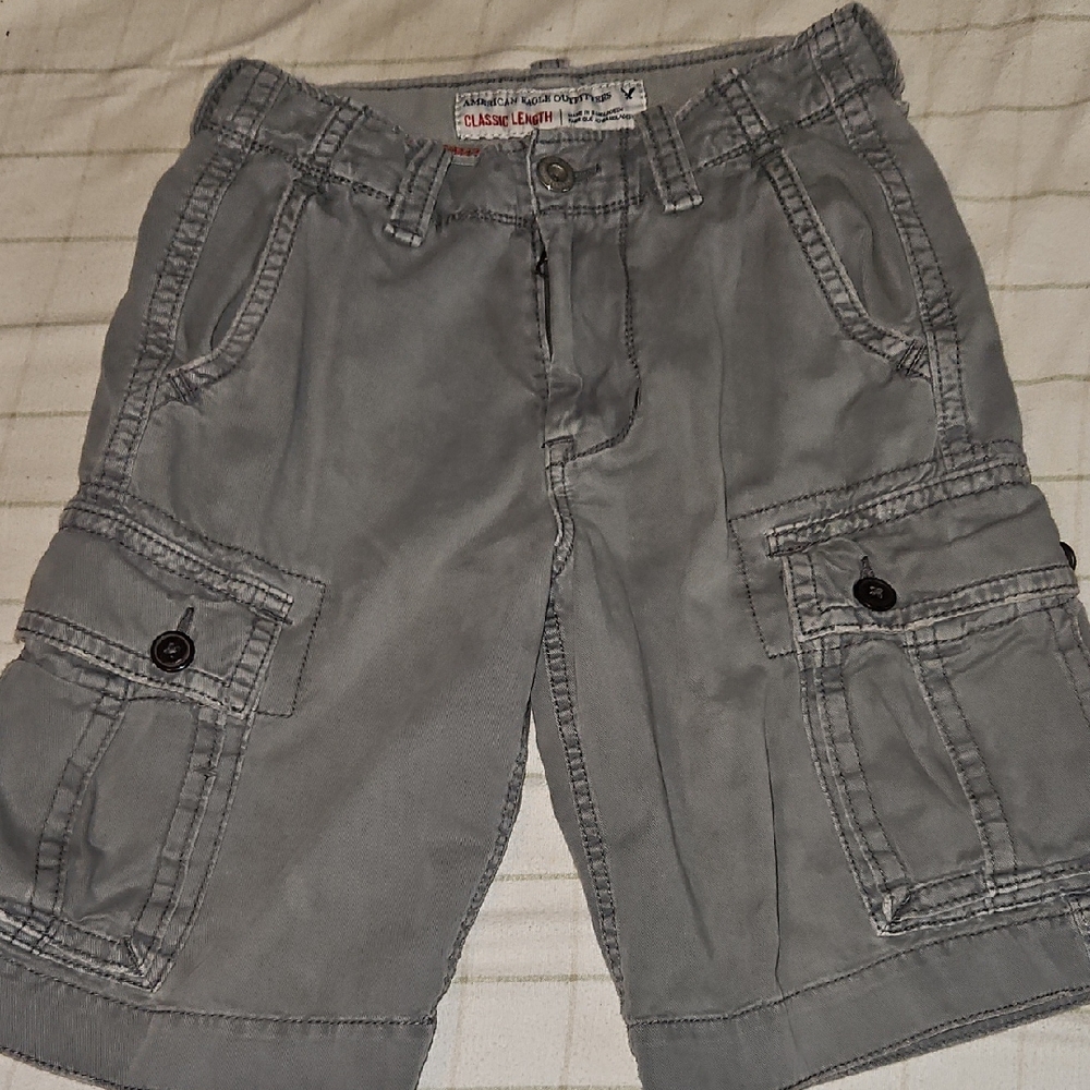 American Eagle Classic Light Gray Guy Cargo Shorts Size 26